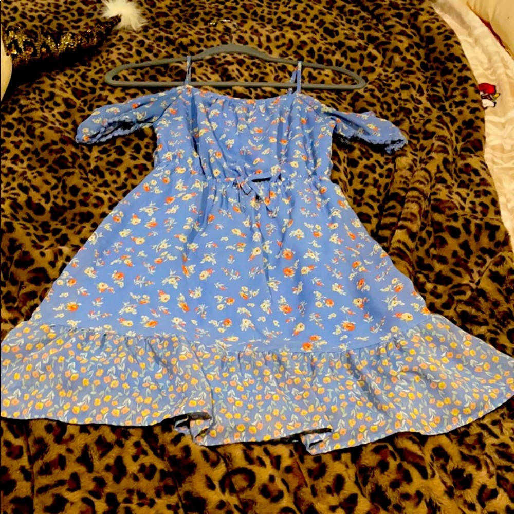 Kids floral dress.